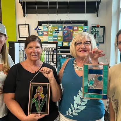 Stained glass class photo 13